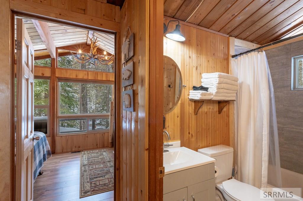 4127 Big Springs Loop Road, ISLAND PARK, Idaho image 19