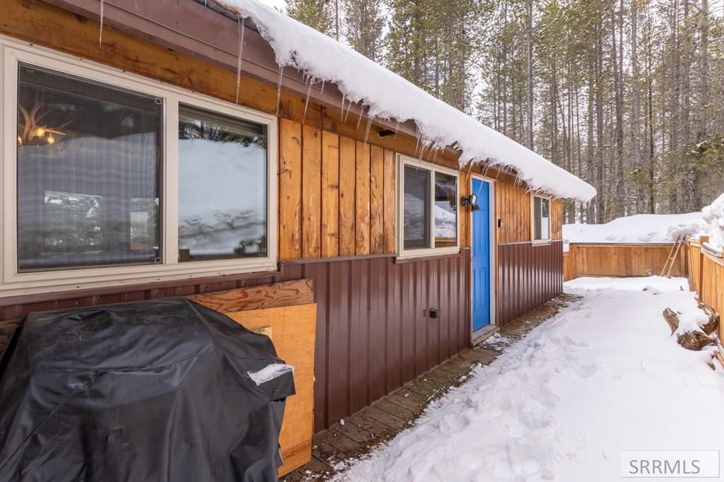 4127 Big Springs Loop Road, ISLAND PARK, Idaho image 29