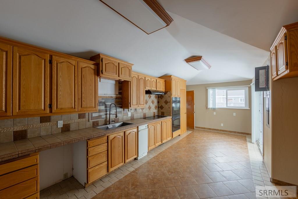 215 Clifford Street, BLACKFOOT, Idaho image 7