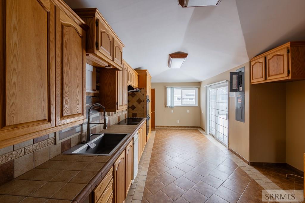 215 Clifford Street, BLACKFOOT, Idaho image 6
