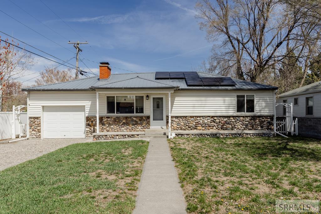 215 Clifford Street, BLACKFOOT, Idaho image 1