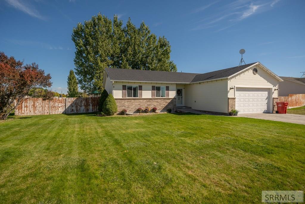 9668 Tustin, IDAHO FALLS, Idaho image 1