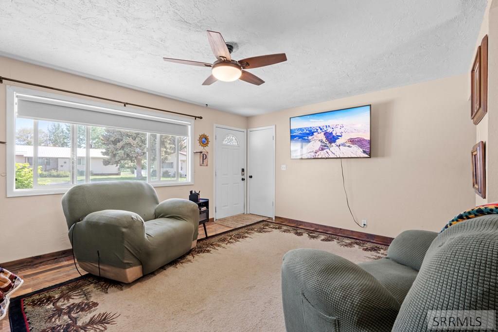 360 Summer Street, RIGBY, Idaho image 2