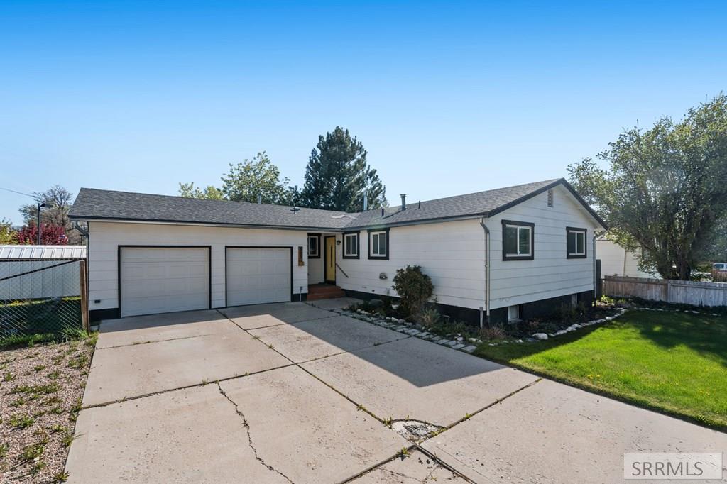 805 Tanager Drive, POCATELLO, Idaho image 2