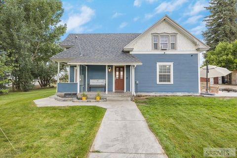 Photo of 4824 W Broadway Street, IDAHO FALLS, ID 83402 (MLS # 2179501) Photo of 4824 W Broadway Street, IDAHO FALLS, ID 83402 (MLS # 2179501)