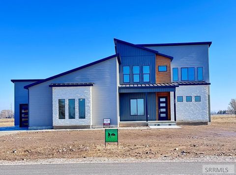 386 N 3744 E RIGBY ID 83442