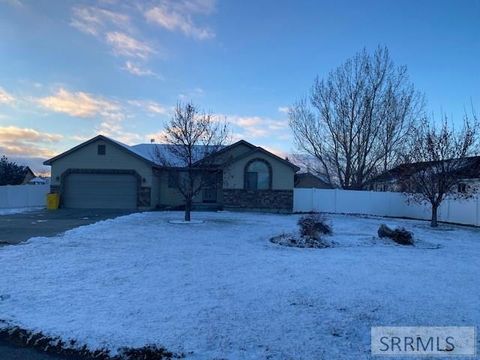 Photo of 5 N Oak Circle, RIGBY, ID 83442 (MLS # 2180952)