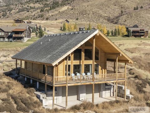 Photo of 32 Valley View Circle, IRWIN, ID 83428 (MLS # 2185646)