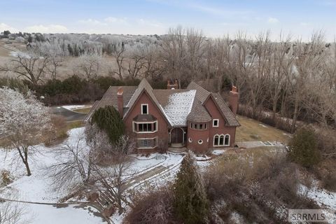 Photo of 4976 E 49th S, IDAHO FALLS, ID 83406 (MLS # 2181664)