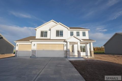 Photo of 2975 N Grant Avenue, IDAHO FALLS, ID 83401 (MLS # 2179641)