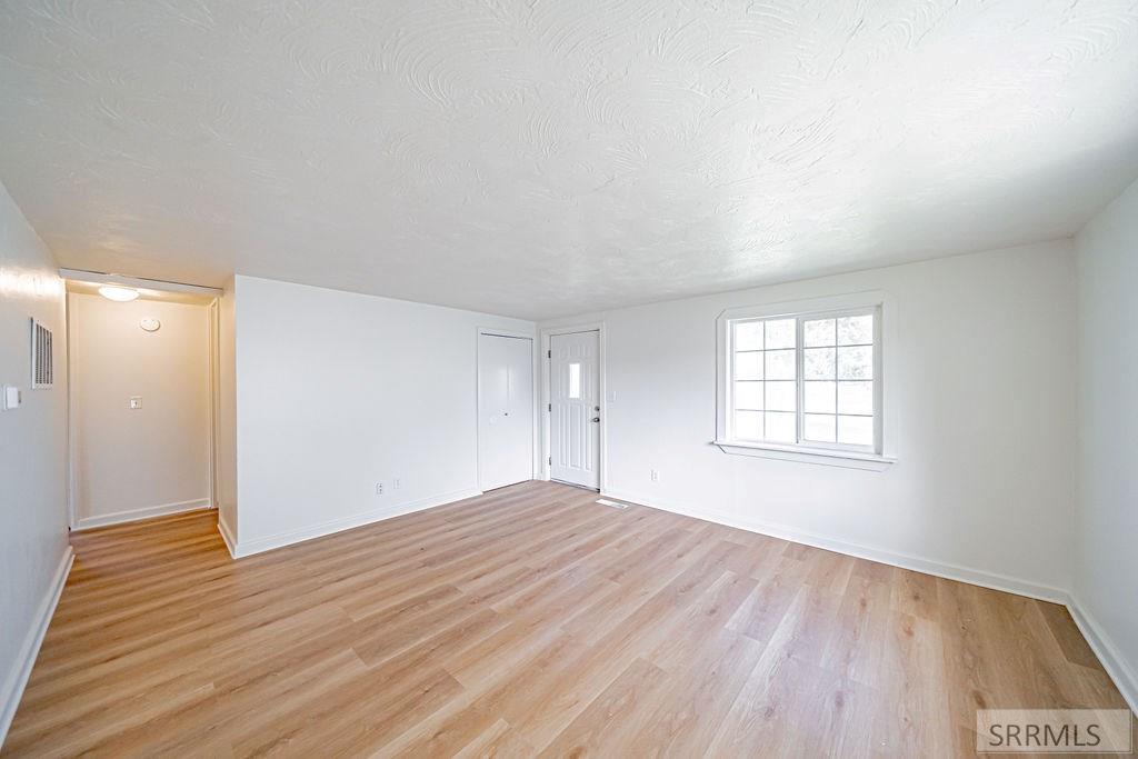 325 Bonneville Drive