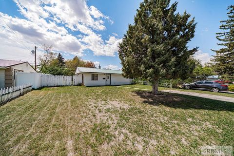 325 Bonneville Drive IDAHO FALLS ID 83401