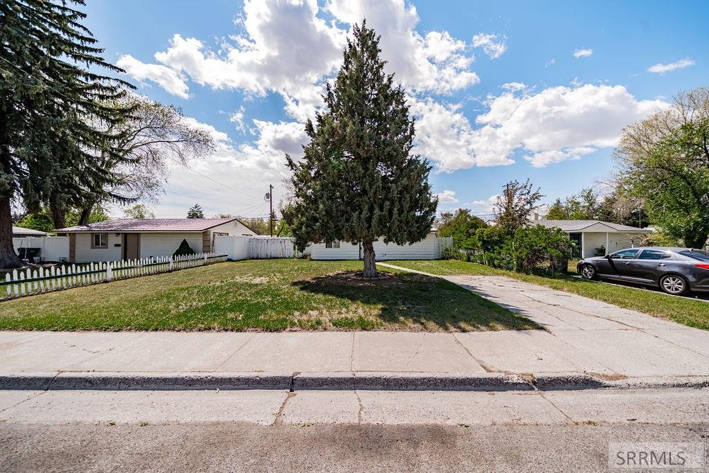 325 Bonneville Drive