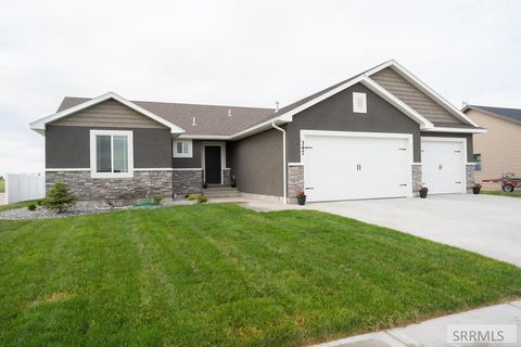 Photo of 347 Rock Hill Lane, IDAHO FALLS, ID 83401 (MLS # 2181407)