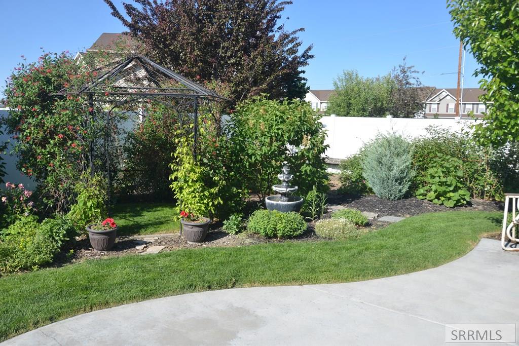 811 Park Street, REXBURG, Idaho image 3