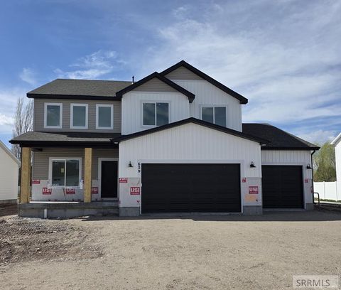 Photo of 639 N Curlew Drive, IDAHO FALLS, ID 83406 (MLS # 2185370)