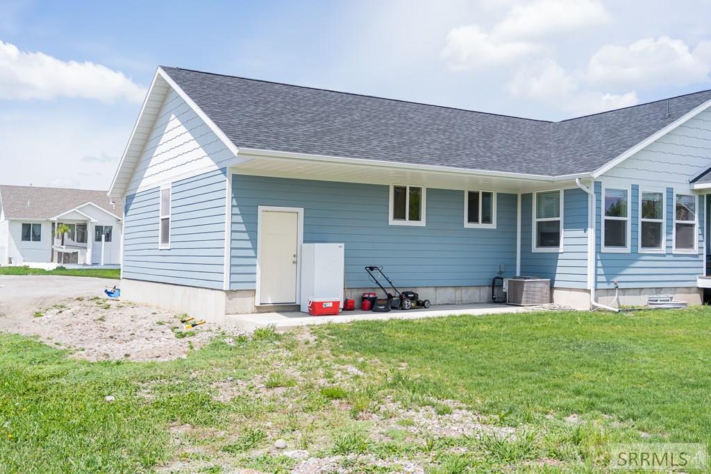 457 Idaho Avenue, SUGAR CITY, Idaho image 5