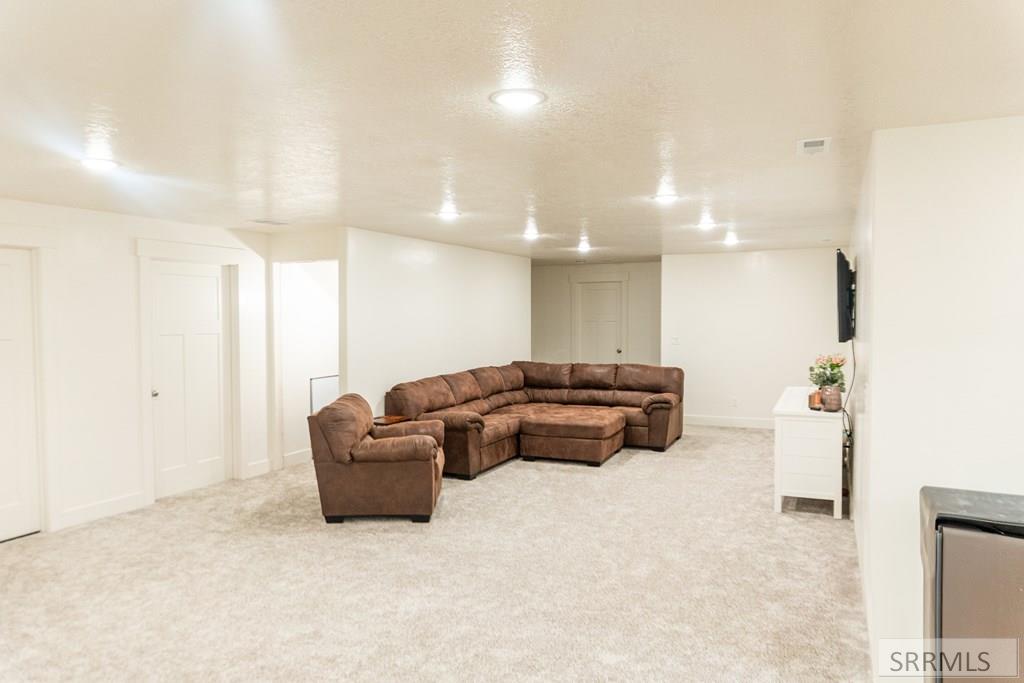 457 Idaho Avenue, SUGAR CITY, Idaho image 35