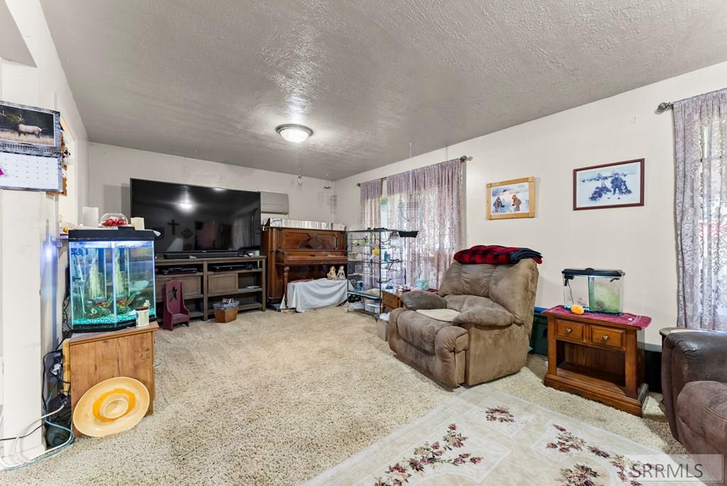 220 S Milton Avenue, SHELLEY, Idaho image 11