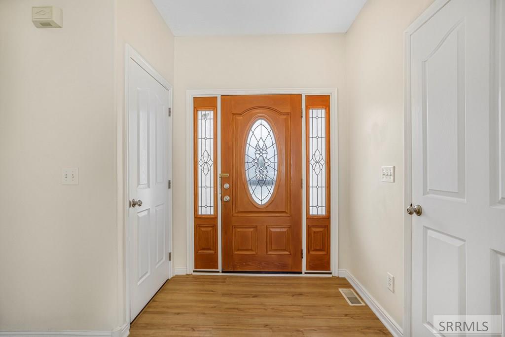 580 Cook Street, REXBURG, Idaho image 2