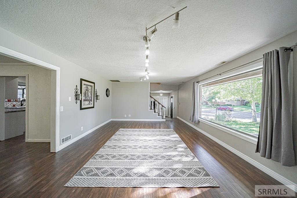 2137 Monticello Drive, IDAHO FALLS, Idaho image 2