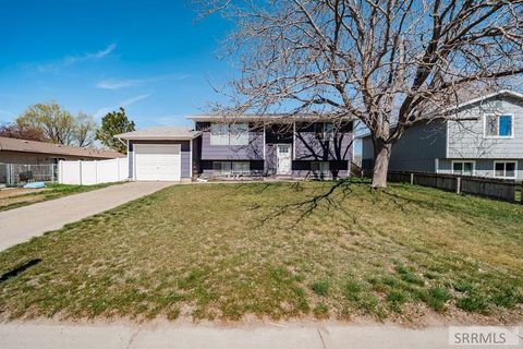 Photo of 1620 Jade Drive, POCATELLO, ID 83202 (MLS # 2182435)