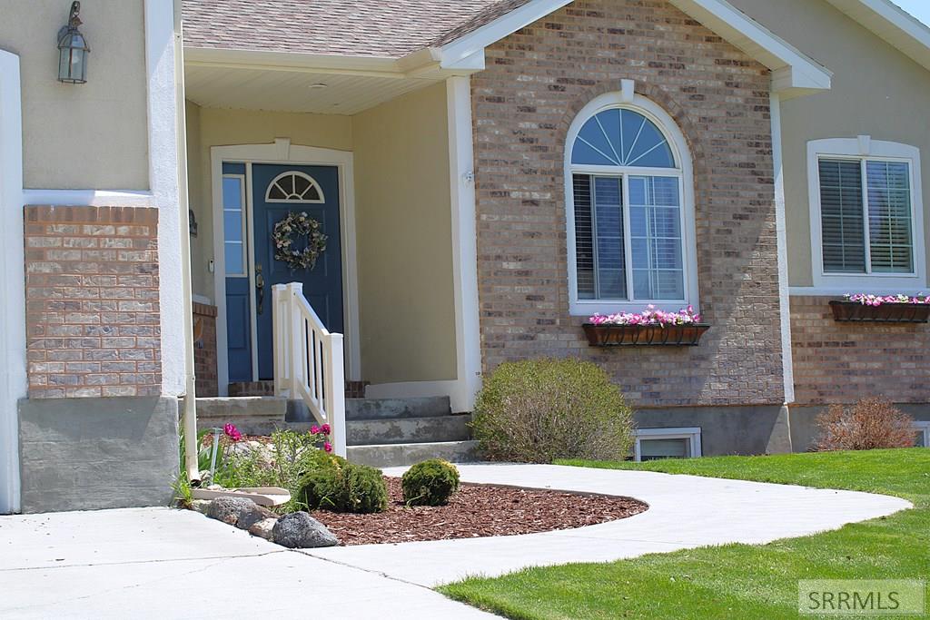 15 S Hidden Valley Road, REXBURG, Idaho image 3