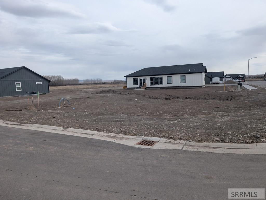 286 Camas Street, SUGAR CITY, Idaho image 2