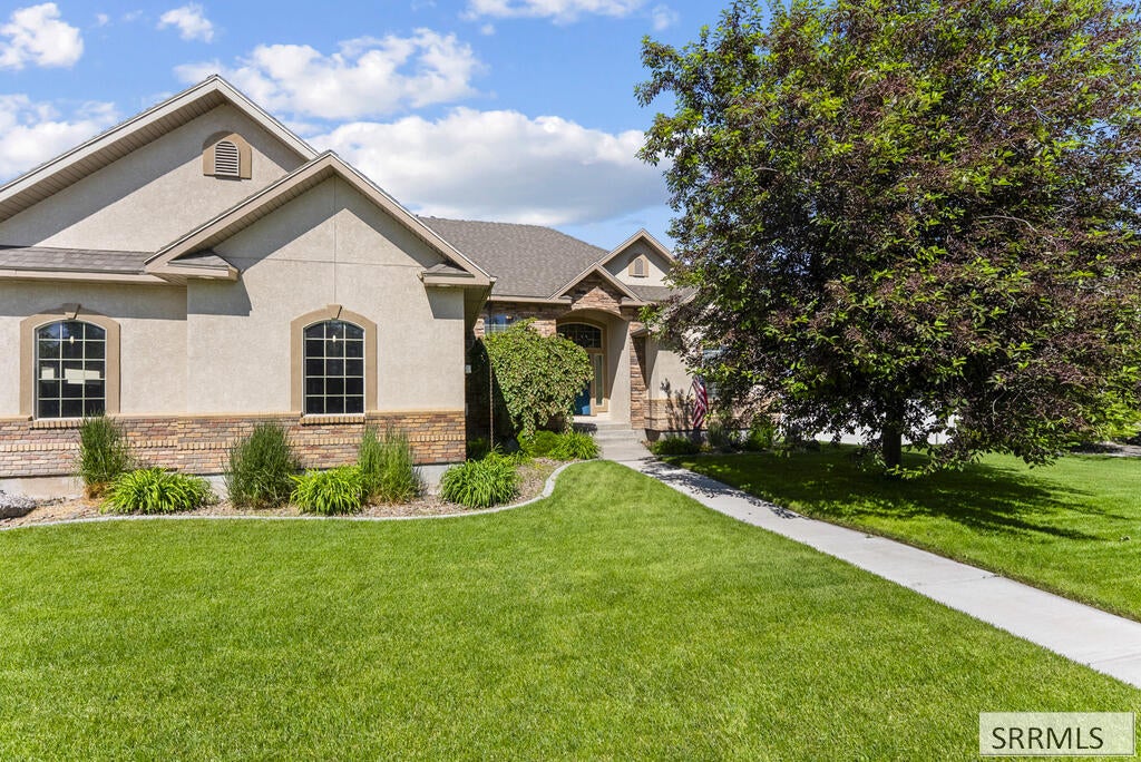 1854 Castelli Drive
