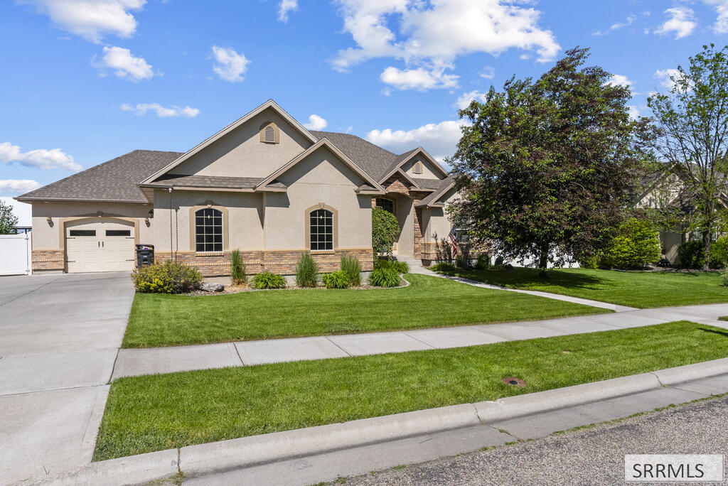 1854 Castelli Drive