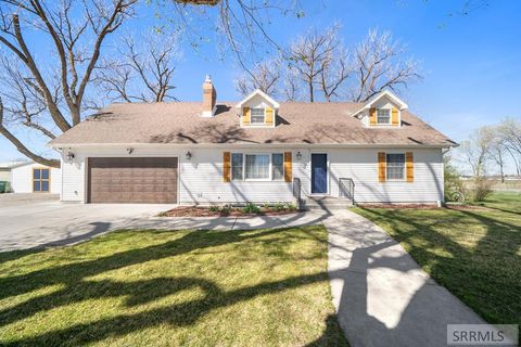 4942 45th E AMMON ID 83406