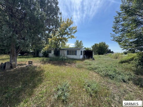 Mobile Home For Sale - 3522 E Menan-lorenzo Hwy<br/> MENAN, ID 83434