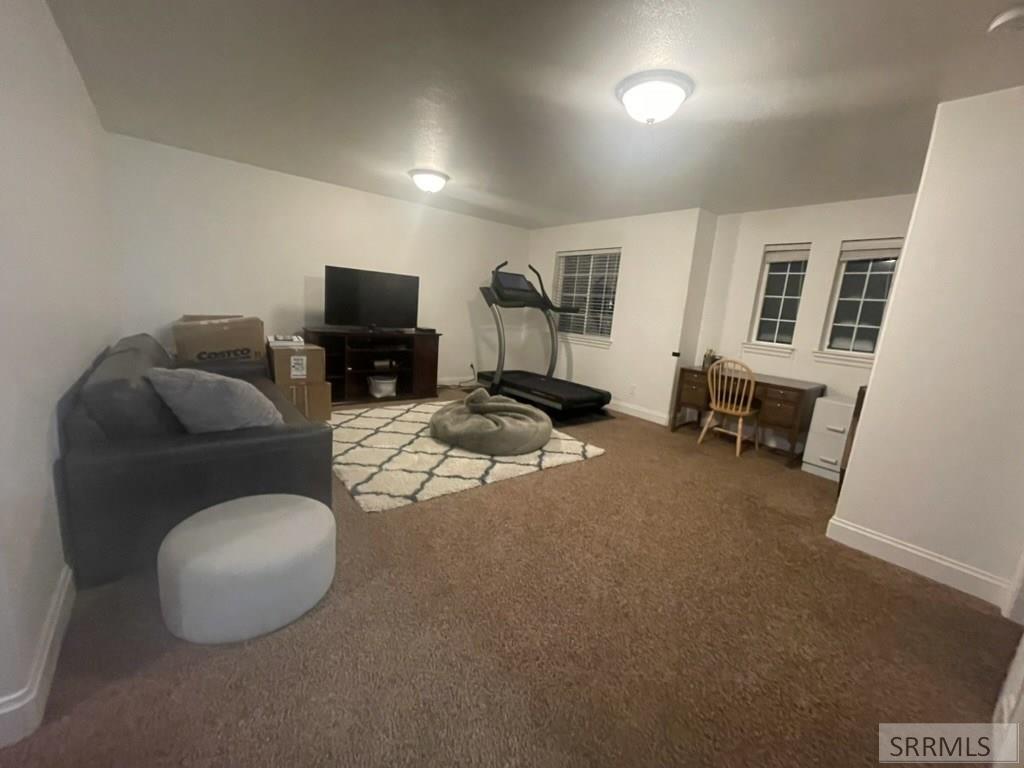 369 S Pine Avenue, SUGAR CITY, Idaho image 19