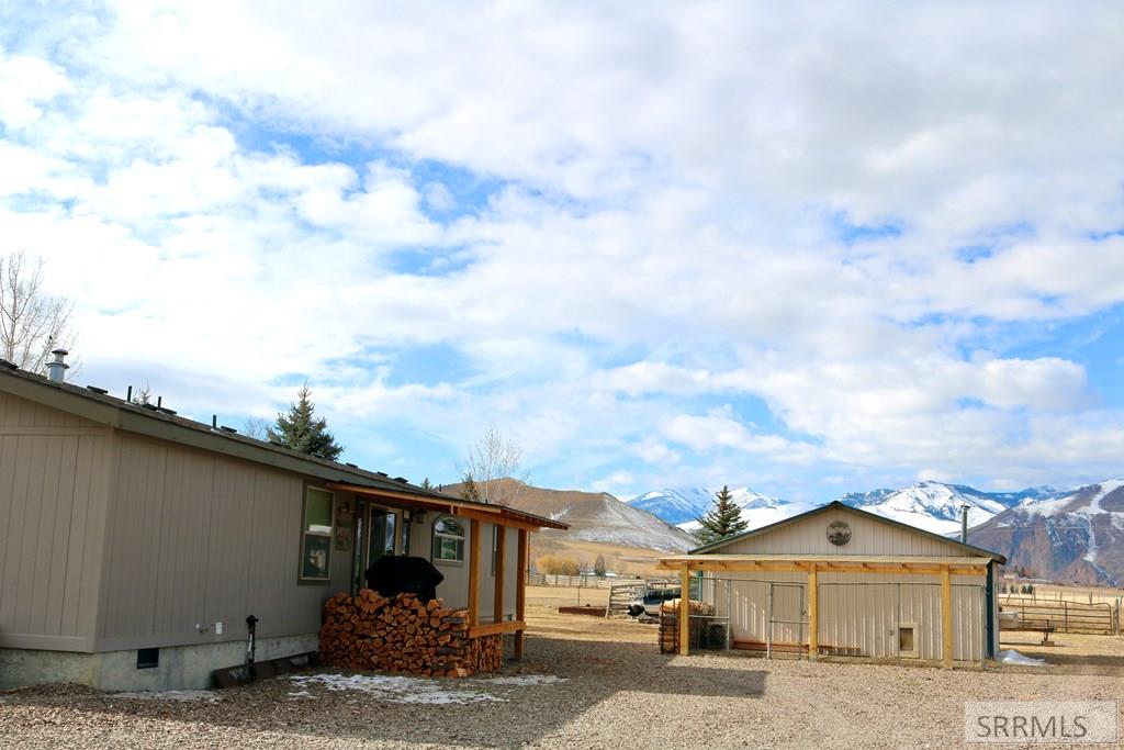 504 Bluebird Lane, CHALLIS, Idaho image 37