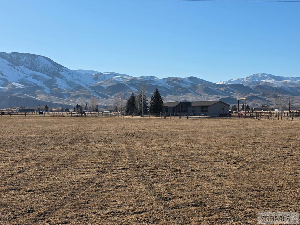 504 Bluebird Lane, CHALLIS, Idaho image 33
