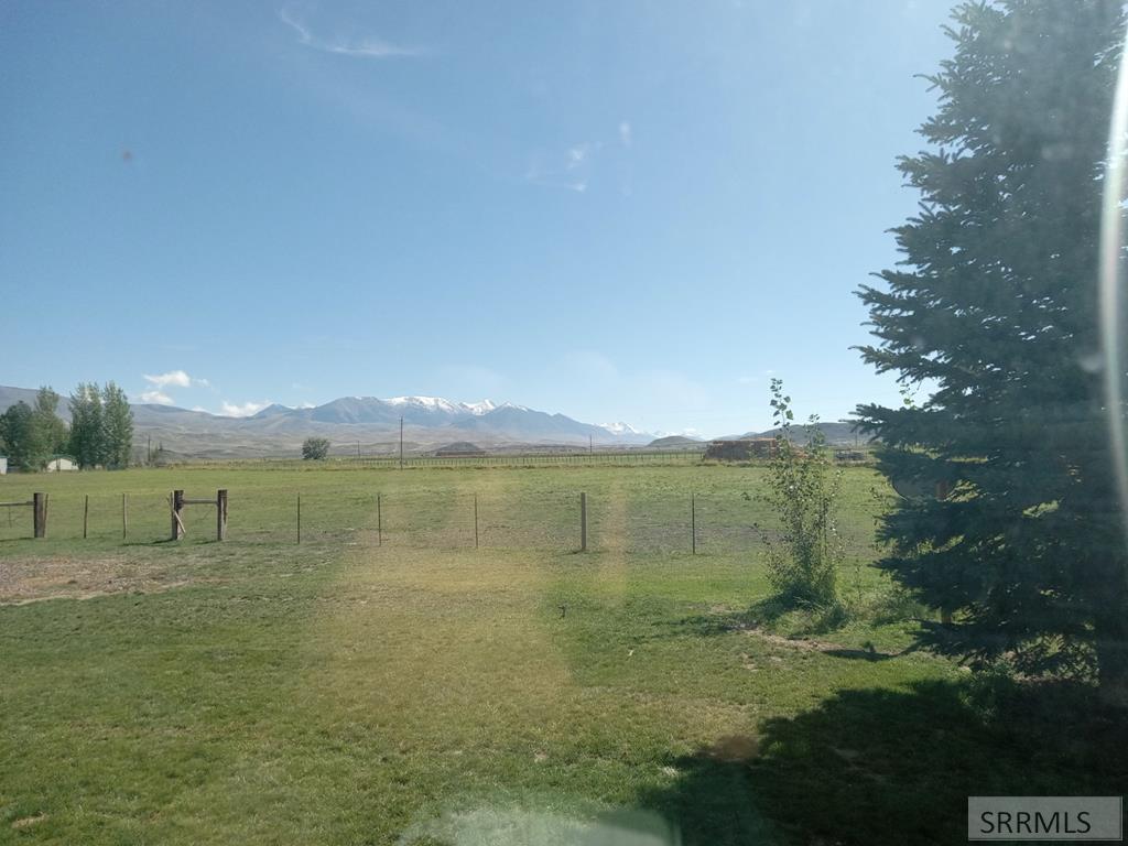 504 Bluebird Lane, CHALLIS, Idaho image 45