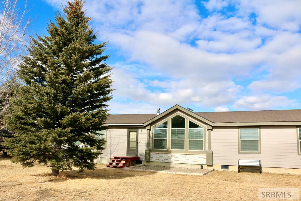 504 Bluebird Lane, CHALLIS, Idaho image 5