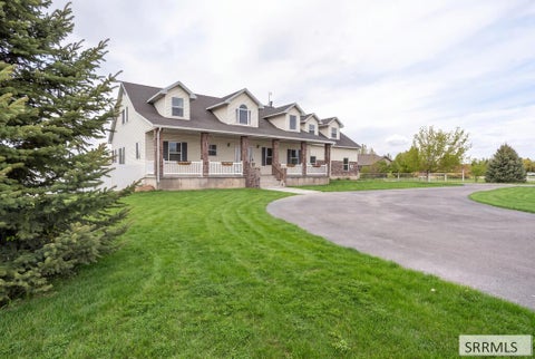 Photo of 11 N 3202 E, IDAHO FALLS, ID 83401 (MLS # 2189874)