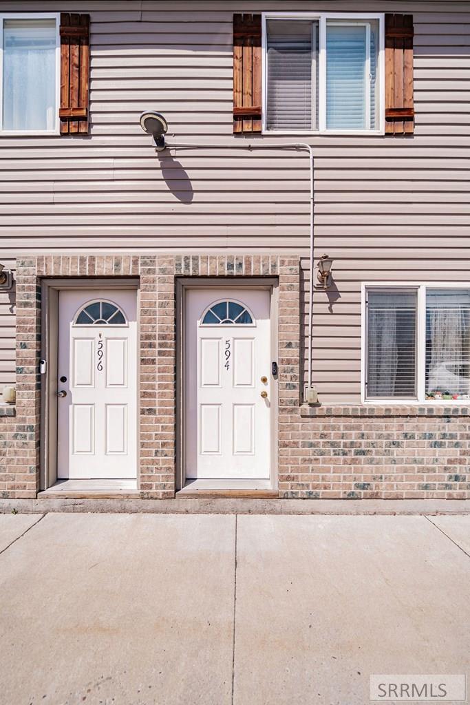 594 Sunflower Road, REXBURG, Idaho image 2