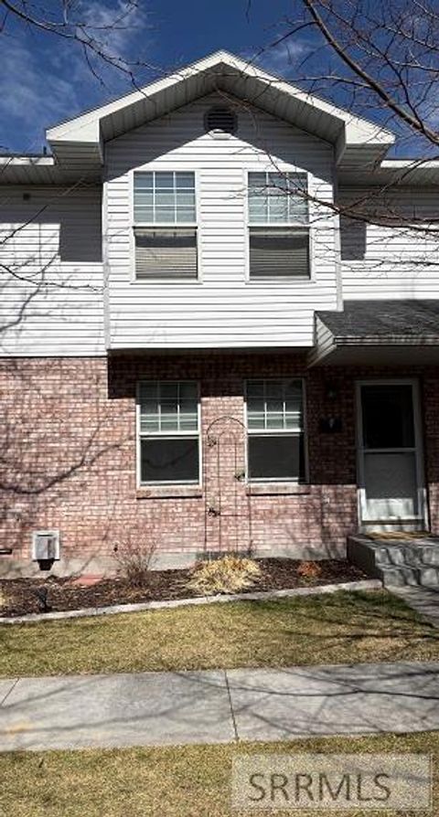 2412 St Clair Avenue 10 IDAHO FALLS ID 83404