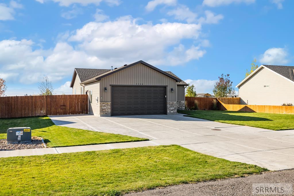 5380 E Buchanan Avenue, IONA, Idaho image 38