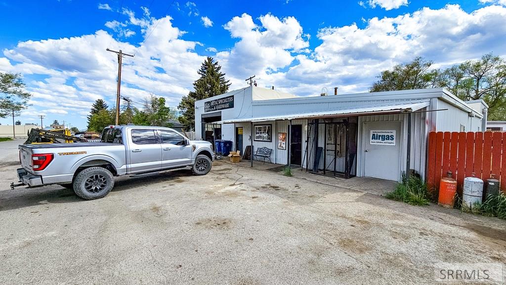 331 N Idaho Street, ARCO, Idaho image 3