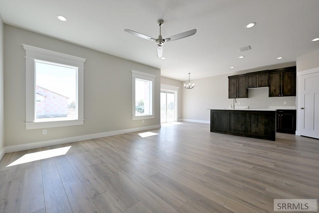 4944 Cattle Dr, IONA, Idaho image 2