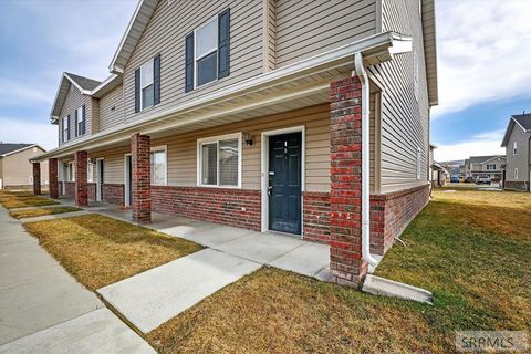 Photo of 448 Raven Way #D, POCATELLO, ID 83202 (MLS # 2181867)