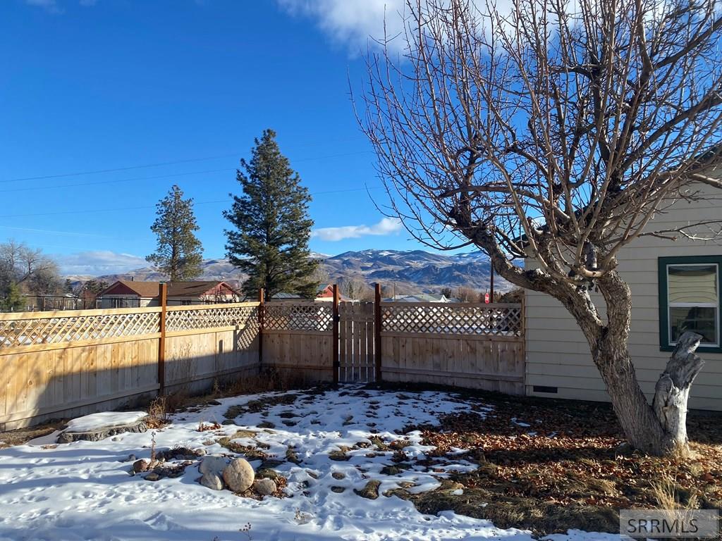 400 S 7th Street, CHALLIS, Idaho image 23