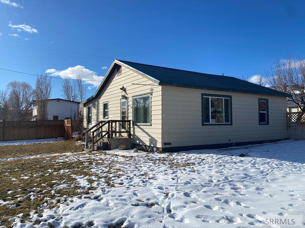 400 S 7th Street, CHALLIS, Idaho image 1