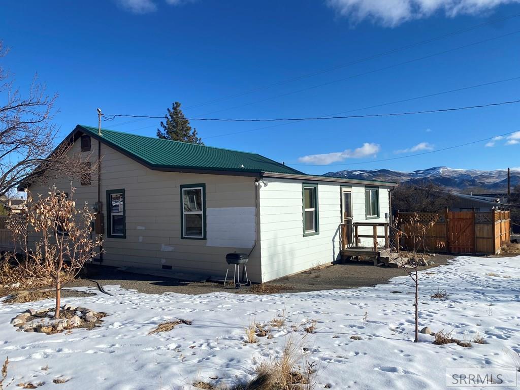 400 S 7th Street, CHALLIS, Idaho image 25