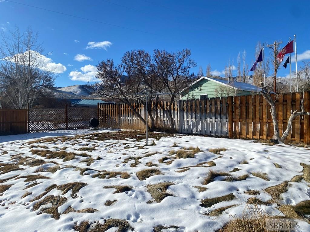 400 S 7th Street, CHALLIS, Idaho image 21