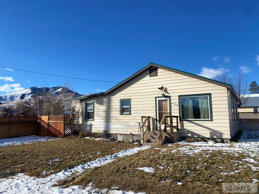 400 S 7th Street, CHALLIS, Idaho image 33