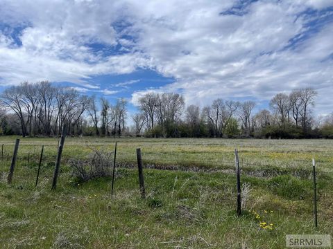 Photo of Parcel 5 Yellowstone Hwy, RIGBY, ID 83442 (MLS # 2170560)